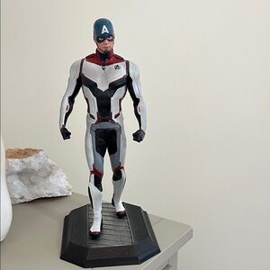 Captain America Collectable Figure